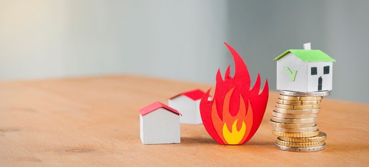 Le case in legno prendono fuoco più facilmente